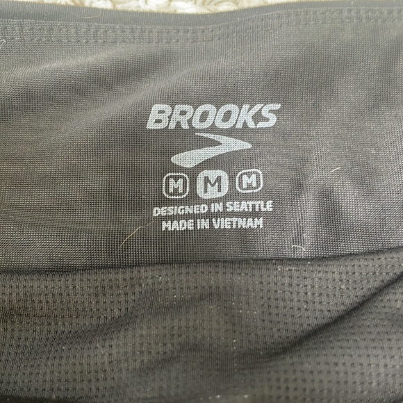Brooks black running shorts - Picture 3 of 4